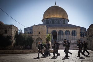 בפעם השלישית: צעיר יהודי קרא בהר הבית "מוחמד חזיר" - ונעצר