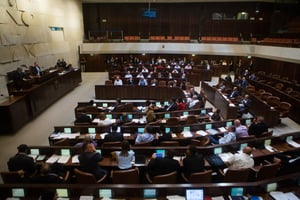 הכנסת תקיים ביום שני דיון פגרה מיוחד ב"טרור האבנים"