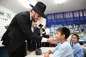 ביטון בסיור בבת ים