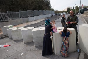 המשטרה הסירה מחסומים משכונות ערביות במזרח ירושלים
