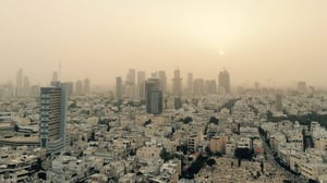 האובך הכבד בתל אביב, הבוקר