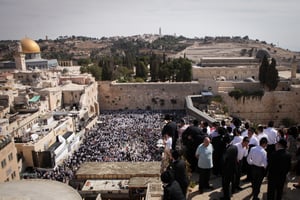 דיווח: הוועדה המחוזית לתכנון ובנייה תאשר בניית בית הליבה בכותל