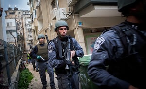 המצוד נמשך: חיפושים אחר המחבל בדירות בצפון תל אביב