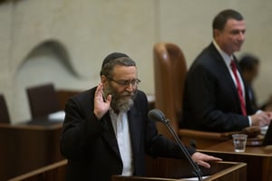 גפני:  שממשלות ישראל יפסיקו לשקר שהם רוצים לשלב חרדים
