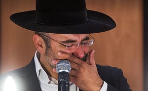 תיעוד עצוב: הילד שנדרס בי-ם הובא למנוחות