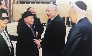 פרס ונתניהו עם הנגיד מרכוס כץ ז"ל