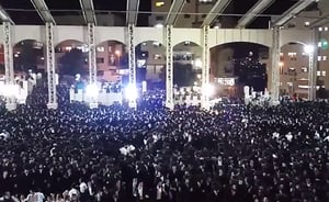 סמוטריץ' ביקר בבעלזא ונסחף: "עוצמות של שמחה"