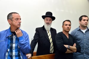 כתב האישום נגד הרב יונה מצגר לא יימחק