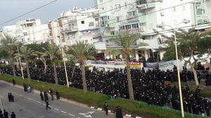 תיעוד: עצרת המחאה של חסידות גור באשדוד
