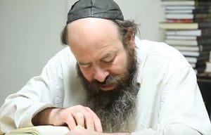 המקובל רבי יעקב עדס בשיעור לחג הפסח