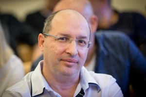 ניסנקורן לרב לאו: הסדר זכויות המשגיחים