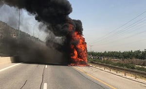 התושיה שהצילה בני נוער מהאוטובוס הבוער • צפו