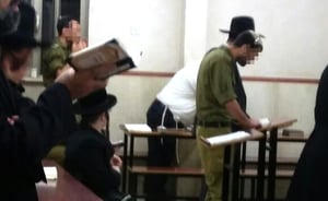 בושה: חיילים הגיעו להתפלל ערבית והותקפו על ידי קיצונים