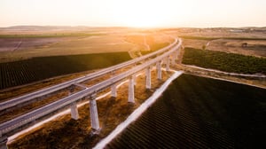 סיור מצולם:  לטרון, גשרי הרכבת  ומיני ישראל