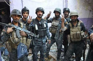חיילים עיראקים חוגגים במוסול, ארכיון