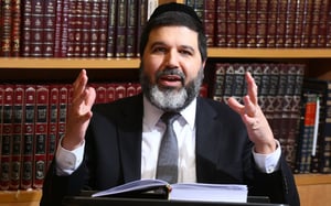 הלכה יומית עם הרב אופיר מלכה: חובה להחליף את הערבות