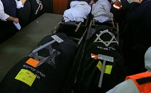 מיטות הנפטרים בהלוויה