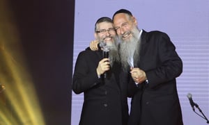 ההופעה ההיסטורית בחולון - עכשיו הגלריה • צפו