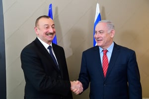 נתניהו והנשיא אילחאם אלייב בדאבוס