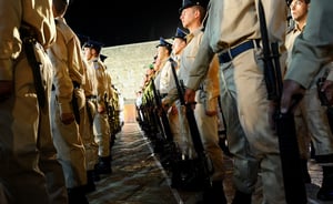 הטקס בכותל, הערב