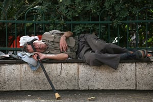 הומלס עני חסר בית: שיעור העוני ללא שינוי