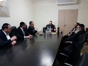 ראשי 'דגל' בירושלים עם הר"ב סולובייצ'יק. ארכיון