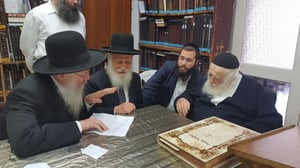 רבני דגל התורה בבית הגר"ח קנייבסקי