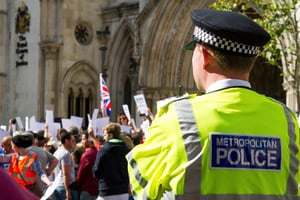 הפגנה בלונדון נגד אנטישמיות