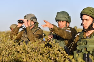 הרמטכ"ל אביב כוכבי סייר בגבול רצועת עזה