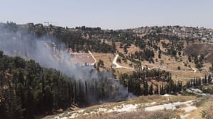 עומס החום: גל שריפות ברחבי הארץ • צפו