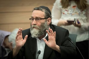 ח"כ גפני: בני גנץ צריך להעיף את יאיר לפיד