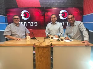 מאיפה האינטרנט יודע אלו פרסומות להציע לכם? • ראיון