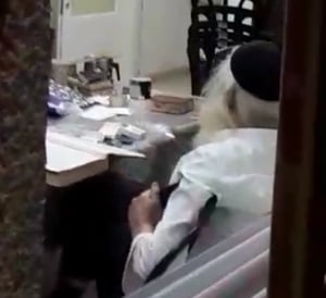 באו בשביל הסגולה: מדוע בוני הסוכה לרבם נאלצו להמתין?
