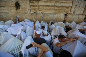 מעמד ברכת כהנים בכותל המערבי • תיעוד