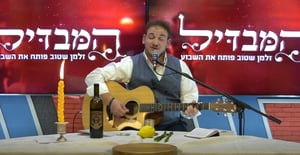 מוצ"ש בראשית: הבדלה 'קרליבך' - עם זלמן שטוב • צפו