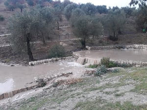 החורף כבר כאן: צפו בזרימה החזקה בצפת