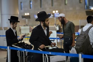 טסים לאומן. אילוסטרציה