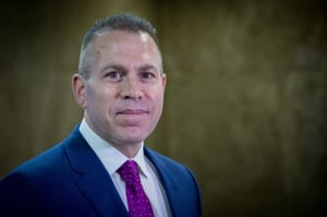 מכה לגלעד ארדן: הוועדה דחתה את הצעתו