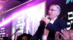 ר"ע הרצליה מצהיר: "החלטתי לא תהיה פה תחבורה ציבורית בשבת"