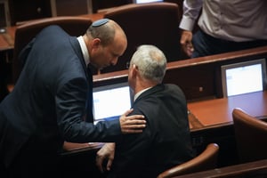 ישבו יחד? 'כחול לבן' בעד, 'ימינה' מתנגדת