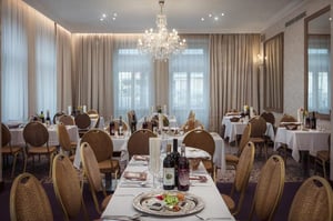 יוקרה ואוירה ביתית במלון היהודי הותיק בפראג