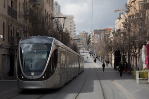 רחובות ירושלים כמעט ריקים מאדם