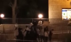 הבחורים במלון הקורונה רקדו עם החתן שבבידוד