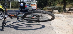 כביש רמות: רוכב אופניים נפצע באורח קשה