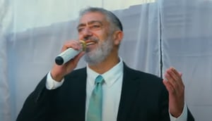 חיים דבש בסינגל קליפ חדש: "אשת חיל"