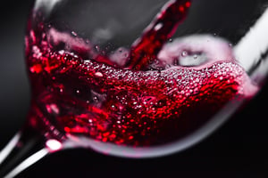האם מותר להשתמש ביין ממותק ומוגז לקידוש?