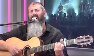 זמר הרוק היהודי שהפך לרב קהילה בישראל