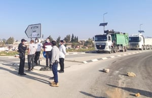 חרדים, מתיישבים וערבים הפגינו: די לסירחון