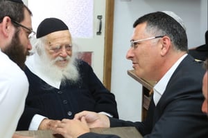 גדעון סער במעונו של מרן הגר"ח קנייבסקי