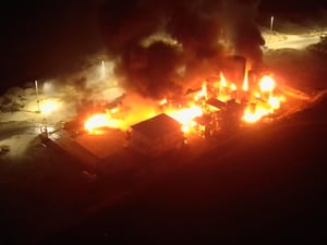 שריפה במפעל למחזור דלקים בדרום הר חברון; תיעוד